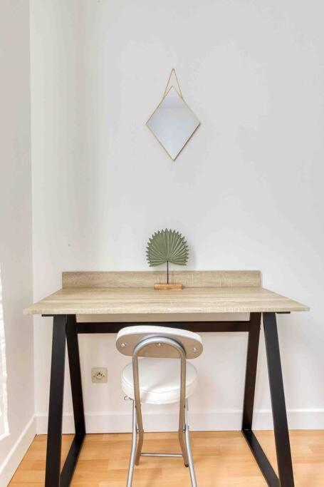 Paris Gentilly Appartement Tout Equipe - Rer B Ngoại thất bức ảnh